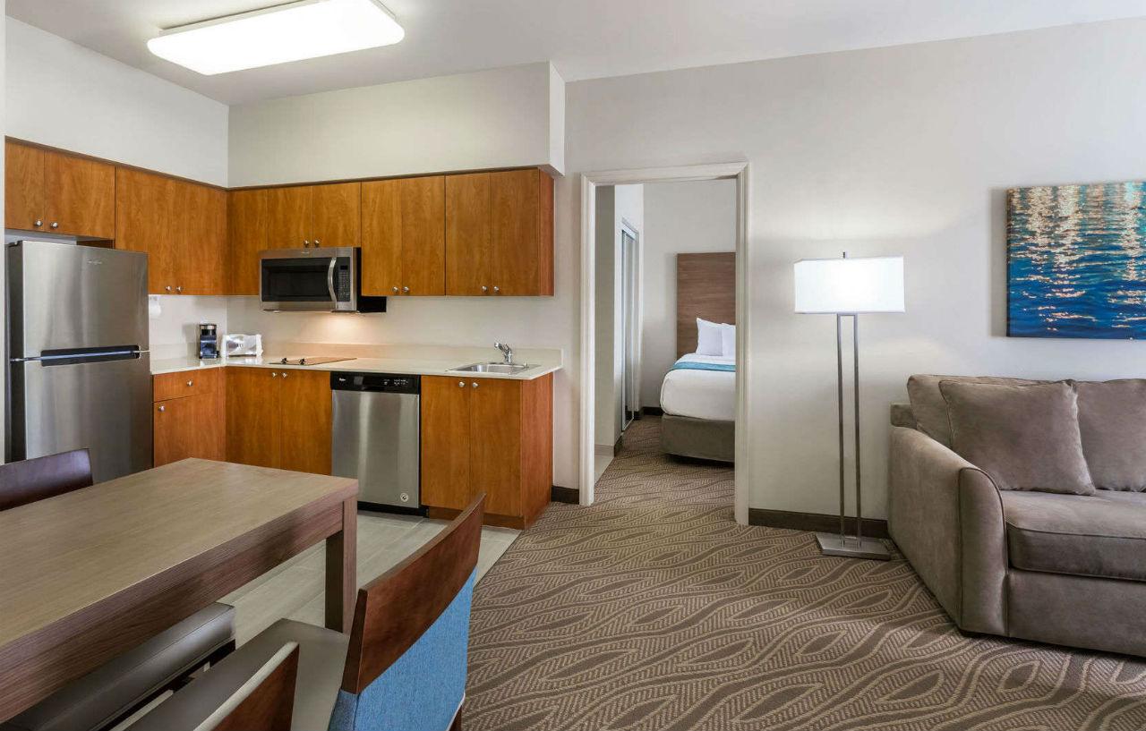ฮอว์ทอร์น สวีท บาย วินด์แฮม เนเปิลส์ Hotel ภายนอก รูปภาพ
