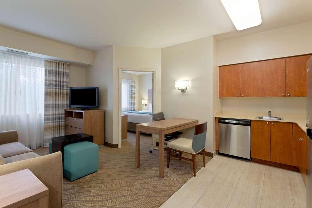 ฮอว์ทอร์น สวีท บาย วินด์แฮม เนเปิลส์ Hotel ห้อง รูปภาพ