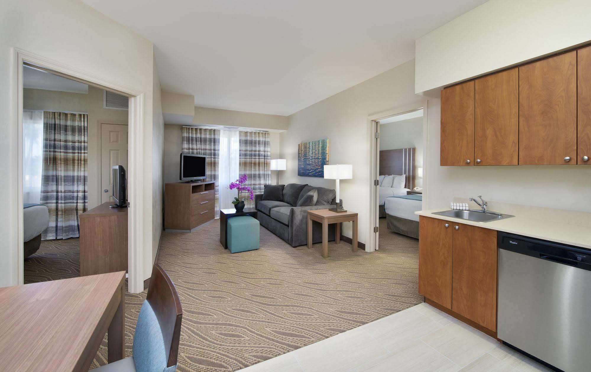 ฮอว์ทอร์น สวีท บาย วินด์แฮม เนเปิลส์ Hotel ภายนอก รูปภาพ